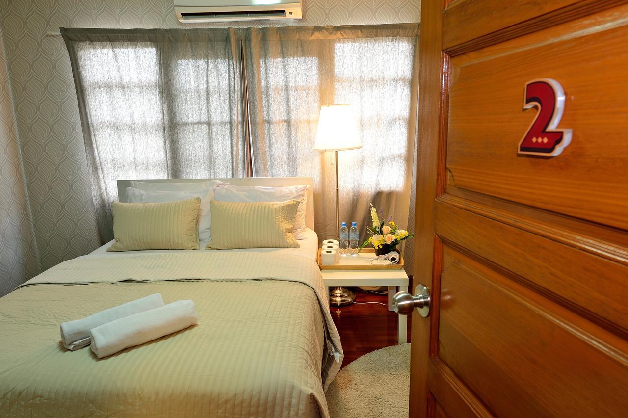 Lost And Found Bed And Breakfast Банкок Екстериор снимка