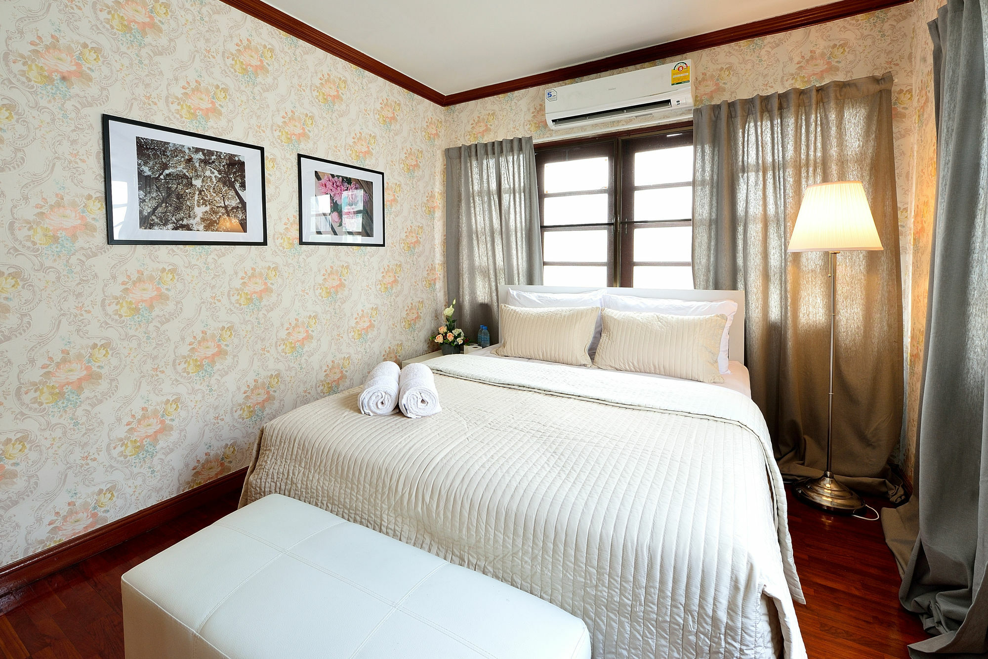 Lost And Found Bed And Breakfast Банкок Екстериор снимка